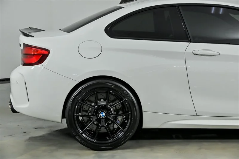 Used 2019 Alpine White BMW Competition image 12