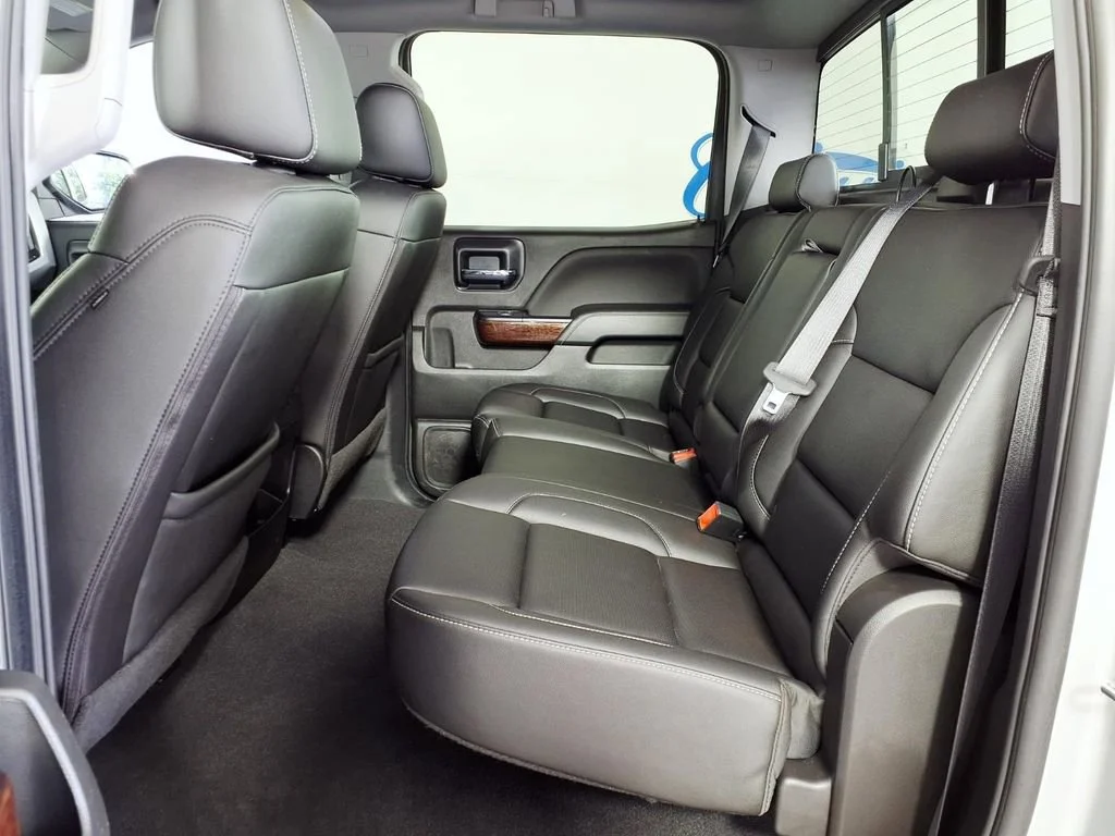 Used 2018 QUICKSILVER METALLIC GMC SLT image 10