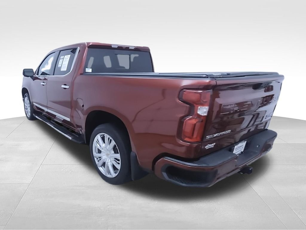 Used 2025 Red Chevrolet High Country image 12