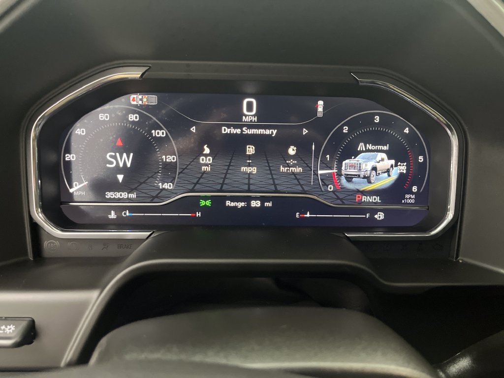 Used 2025 Silver GMC Denali image 17