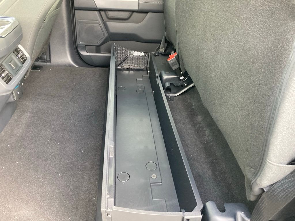 Used 2025 Gray Ford XLT image 60
