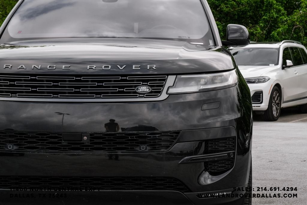 Used 2023 Black Land Rover SE image 49