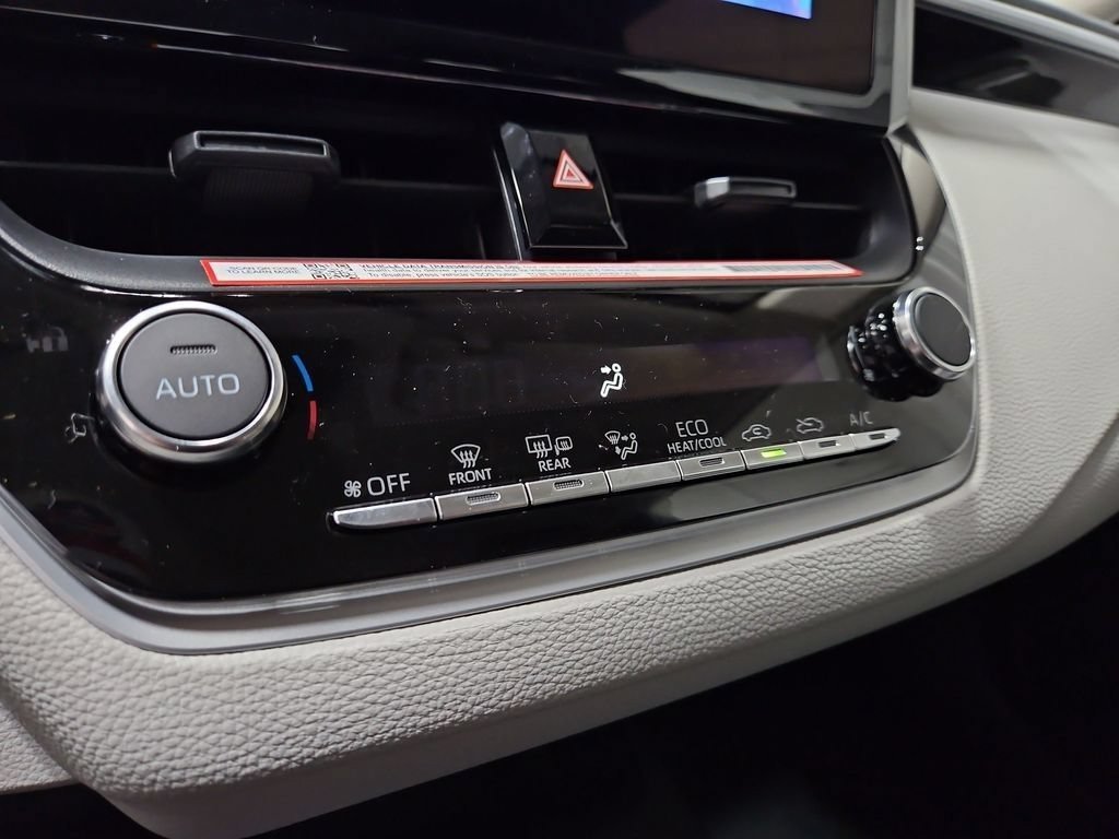 New 2026 Classic Silver Metallic Toyota LE image 18