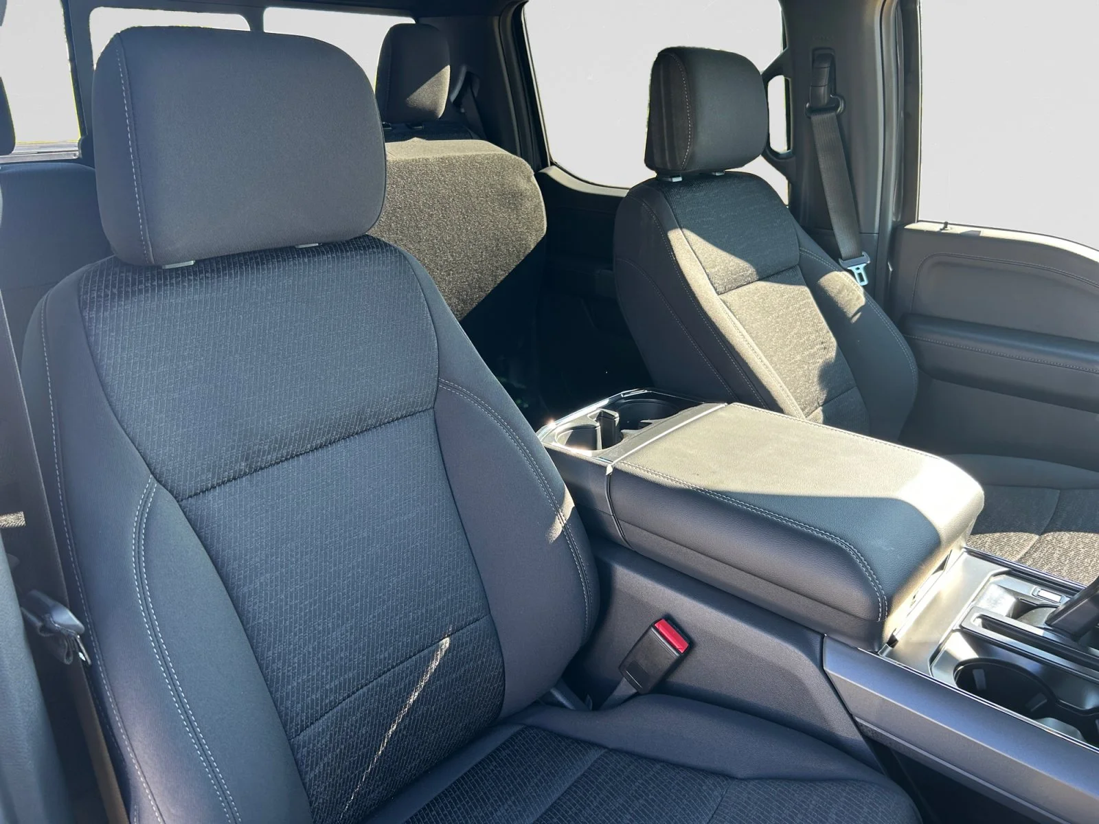 New 2026 Carbonized Grey Metallic Ford XLT image 12