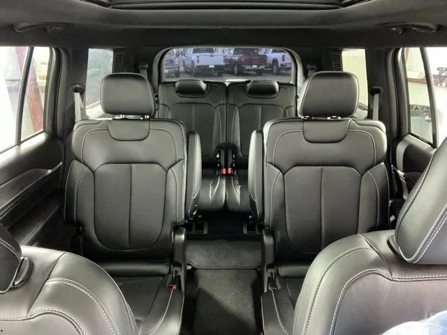 Used 2023 White Jeep Overland image 30