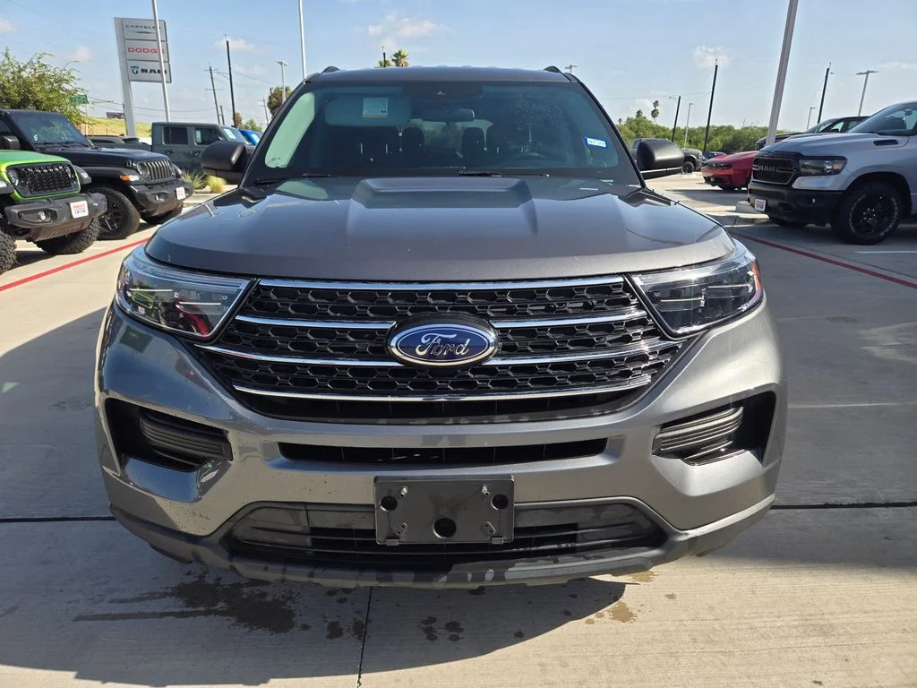 Used 2023 Gray Ford XLT image 8