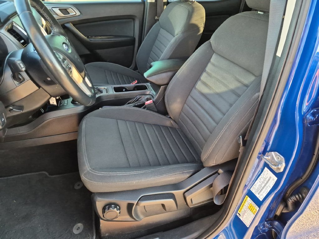 Used 2020 Blue Ford XLT image 12