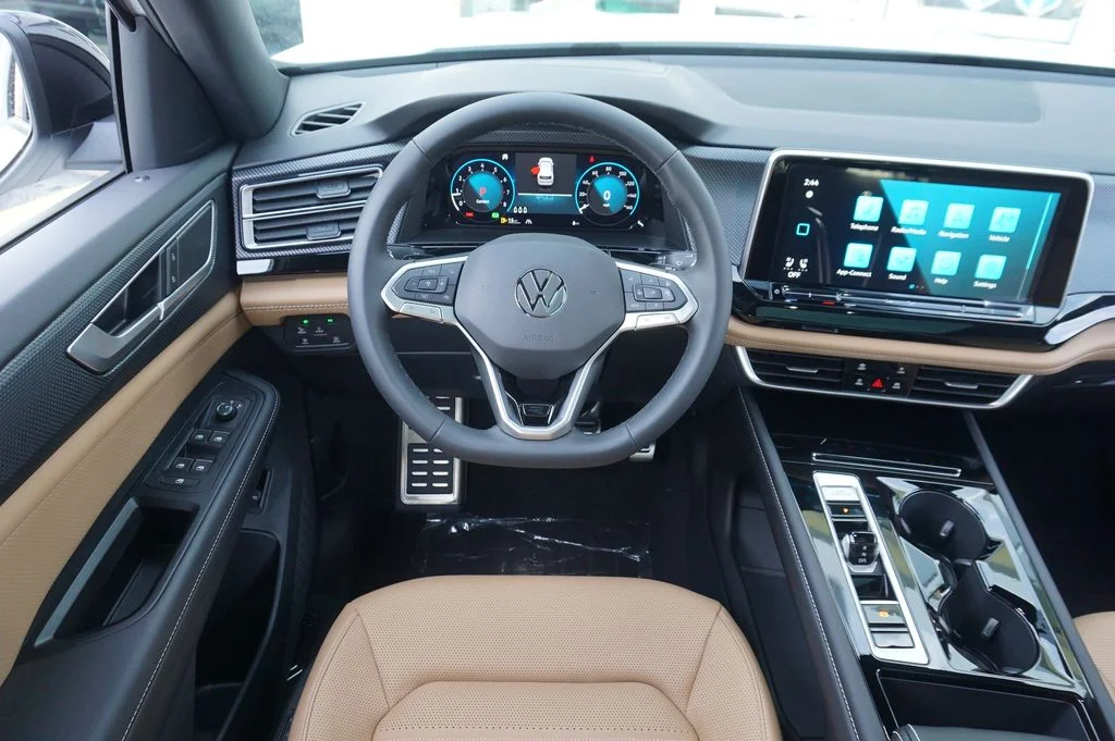 New 2026 White/off-white Volkswagen 2.0T SEL R-Line Black image 13