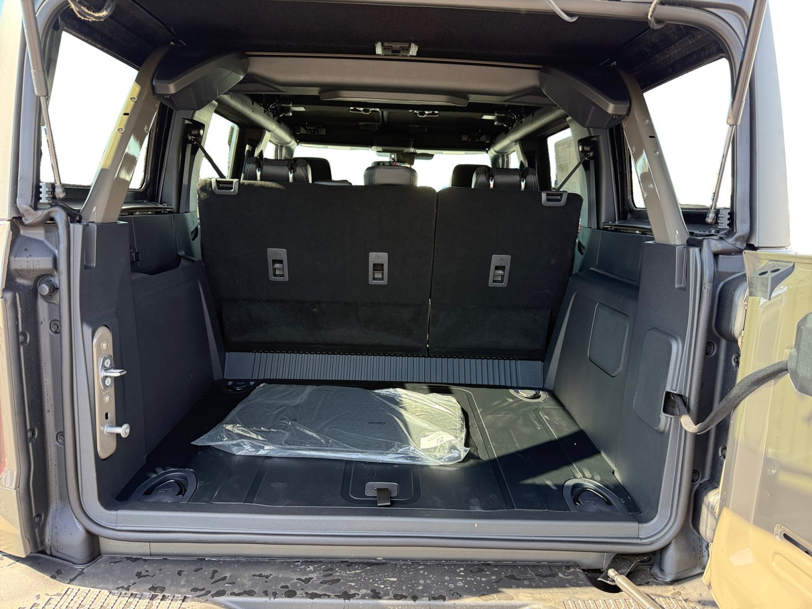 New 2026 Marsh Gray Ford Badlands® image 8