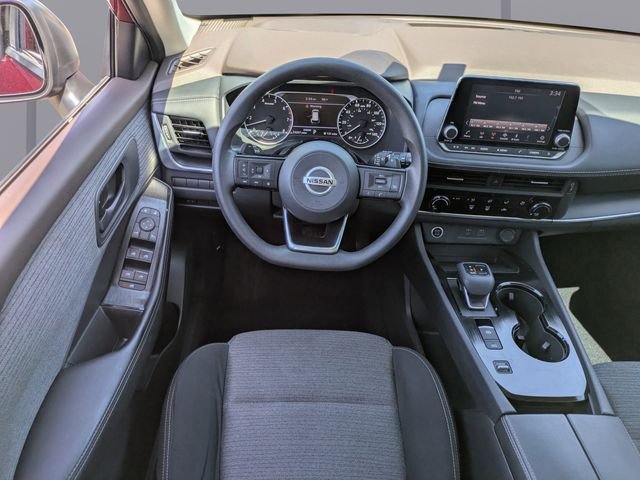Used 2021 Red Nissan S image 16