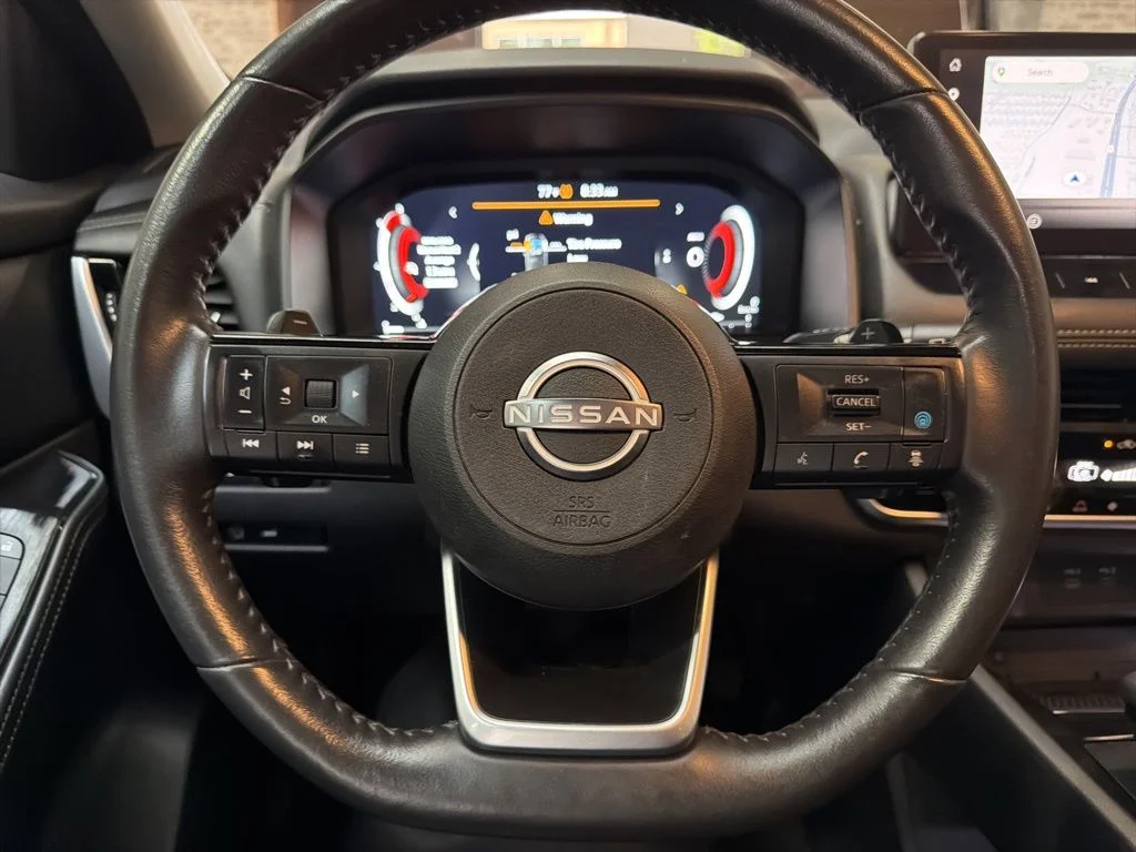 Used 2024 Gray Nissan SL image 17