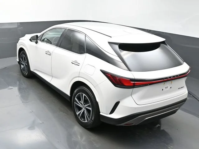 Used 2024 White Lexus 350 image 55