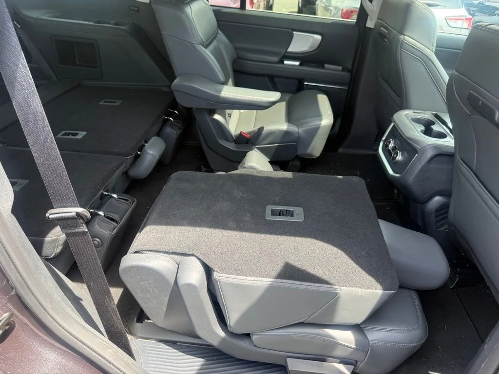 New 2026 Dark Matter Gray Metallic Ford Active image 55