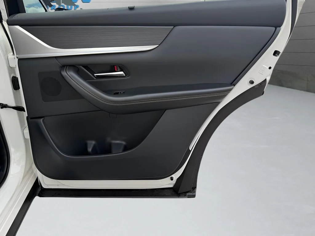 New 2026 White Mazda 3.3 Turbo S Premium Plus image 24