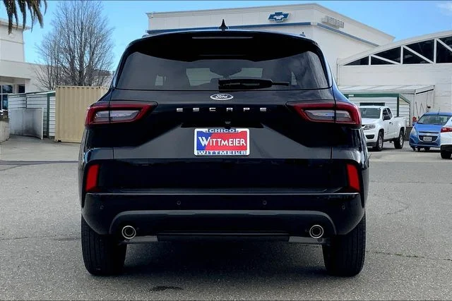 New 2024 Agate Black Metallic Ford ST-Line image 4