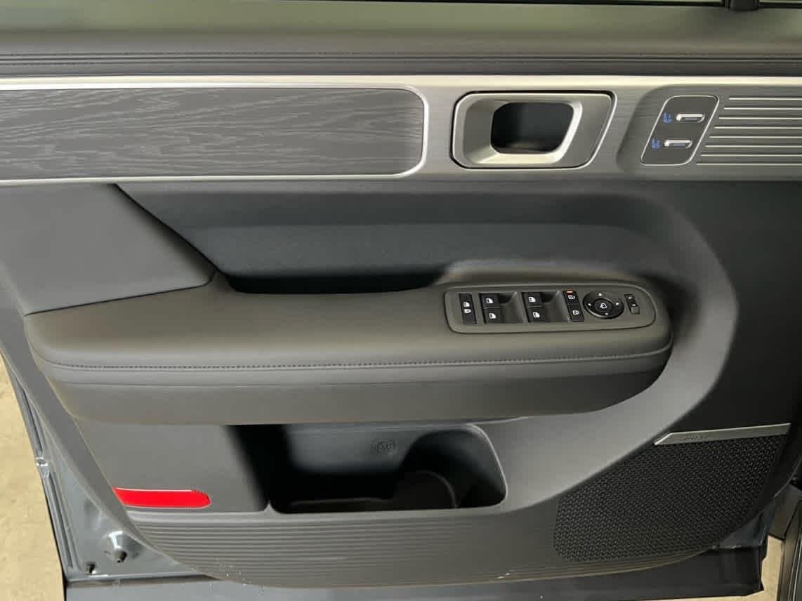 New 2026 Ecotronic Gray Hyundai Limited AWD image 11