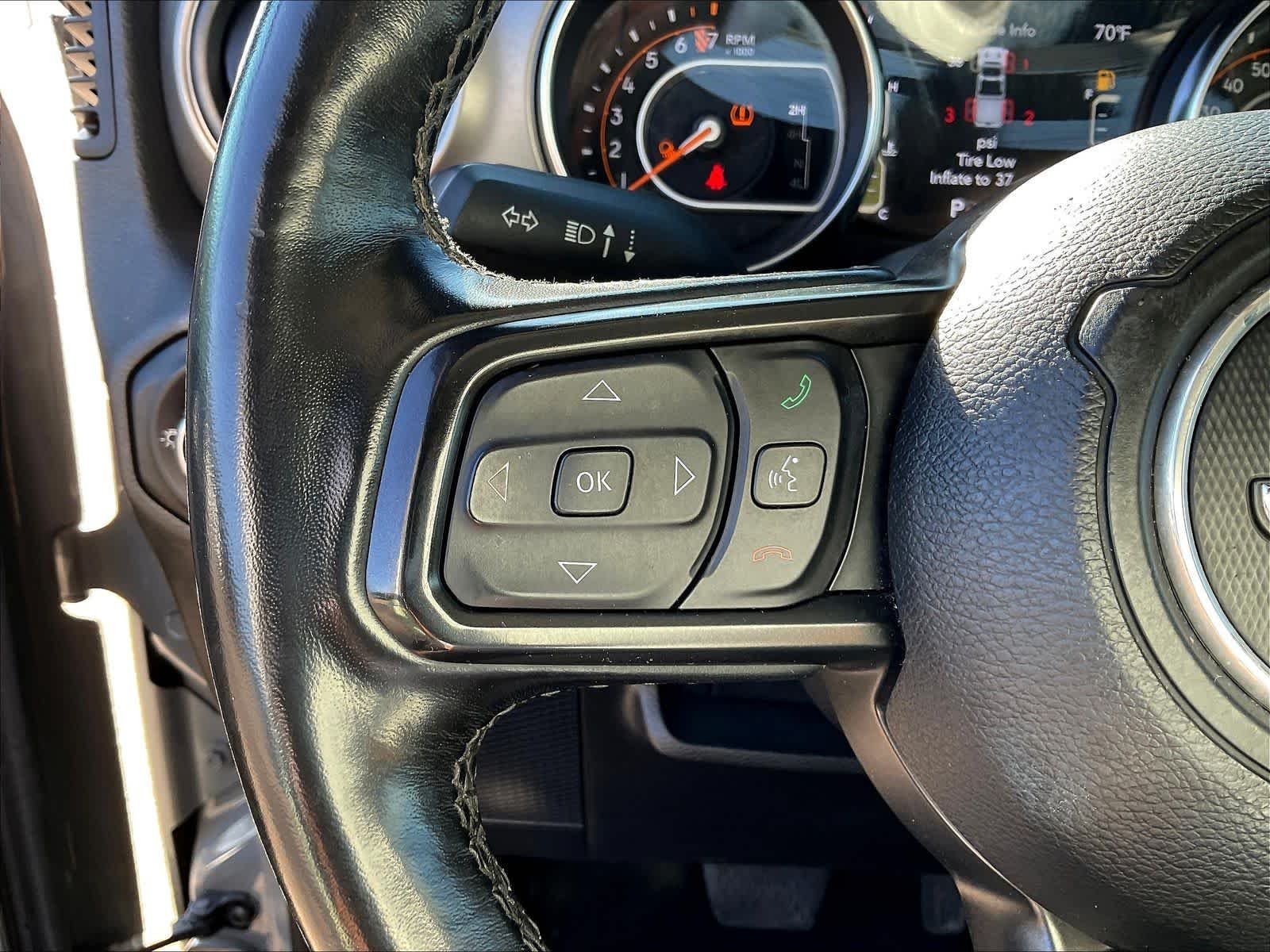2021 Jeep Gladiator Willys - Photo 14