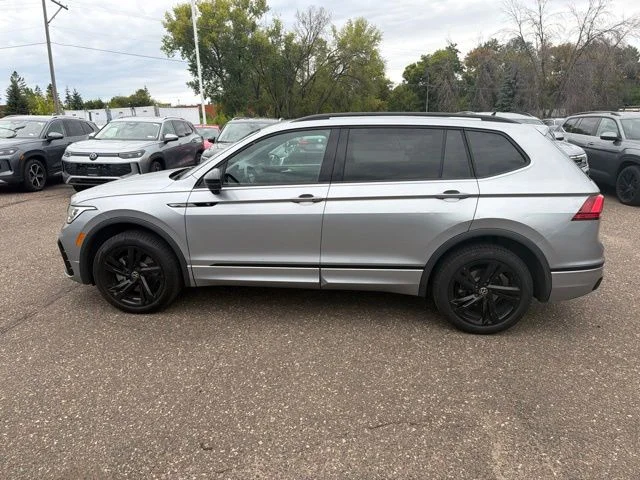 Certified Used 2023 Silver Volkswagen 2.0T SE R-Line Black image 6