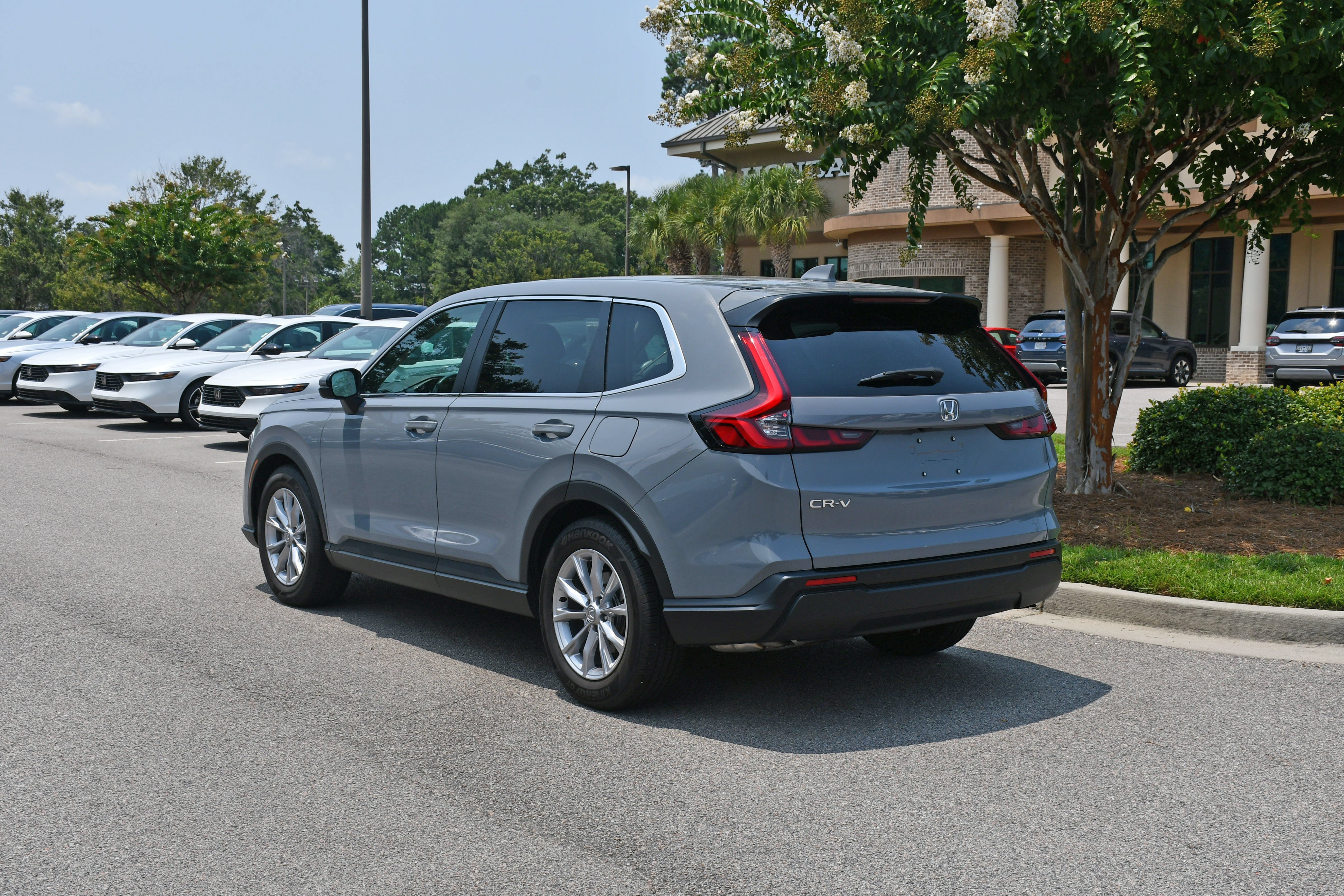 Used 2025  Honda EX-L image 3
