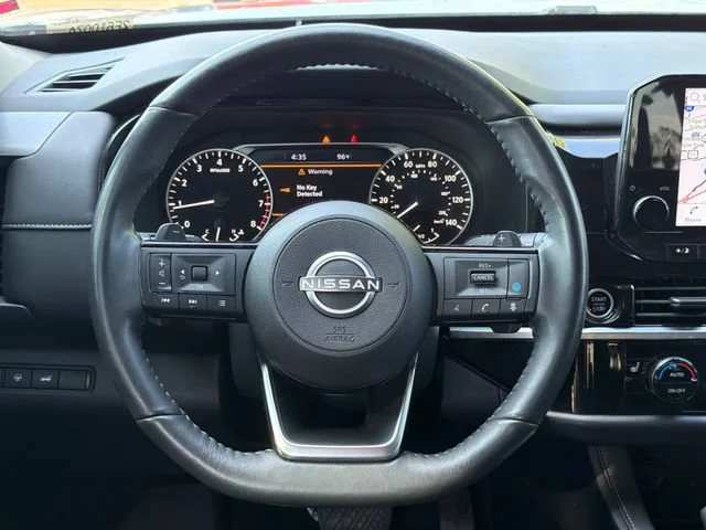Used 2023 Silver Nissan SL FWD image 24