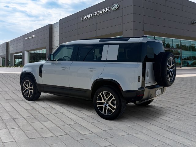 New 2026 Fuji White Land Rover S image 3