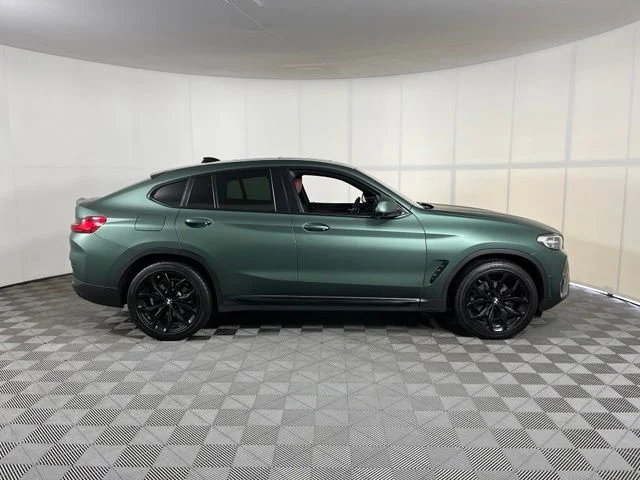 Used 2022 White BMW xDrive30i image 8