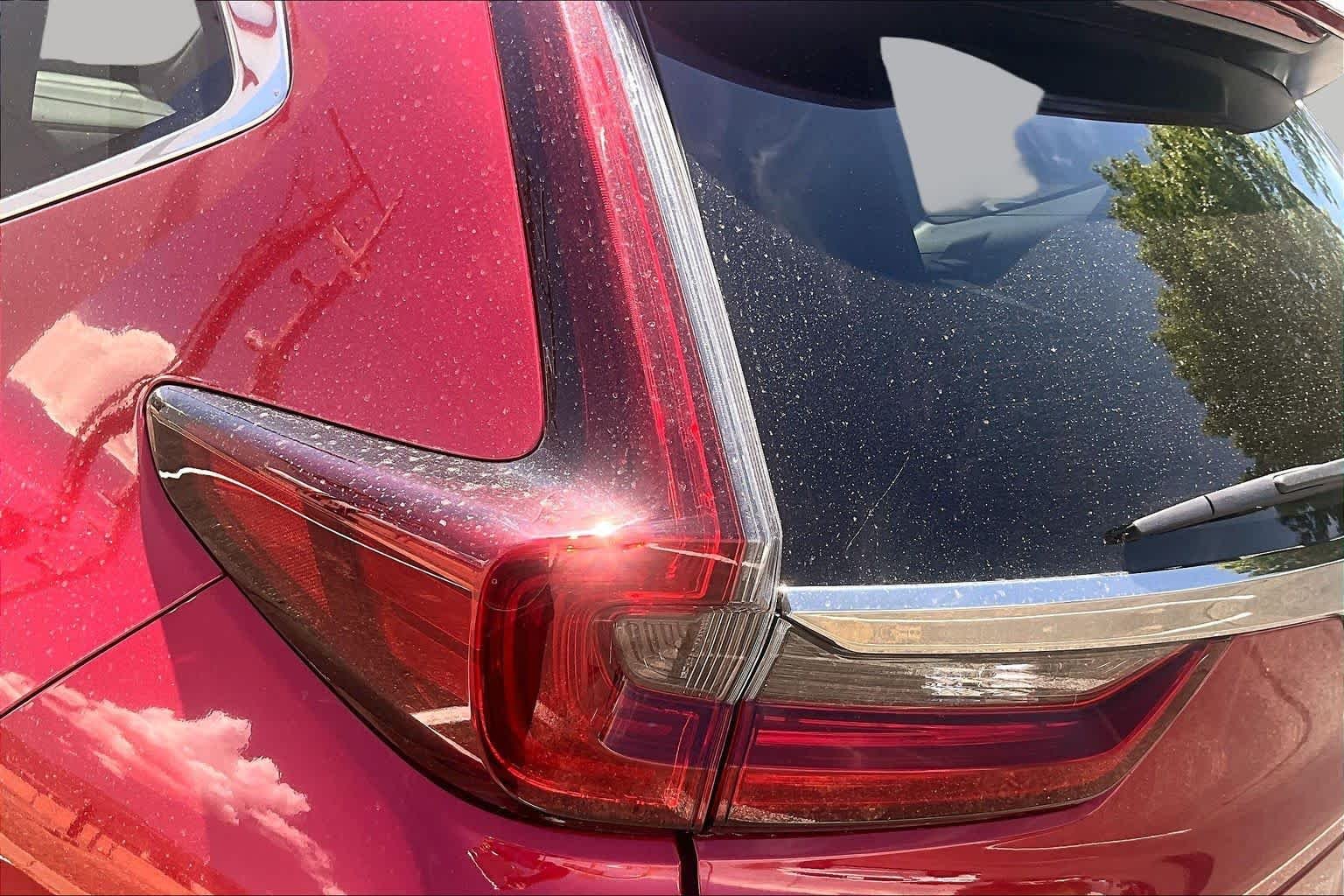 Used 2022 Radiant Red Metallic Honda Touring image 28