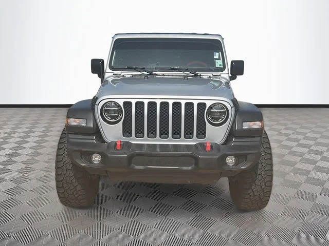 Used 2022 Silver Jeep Unlimited Sport Altitude image 2