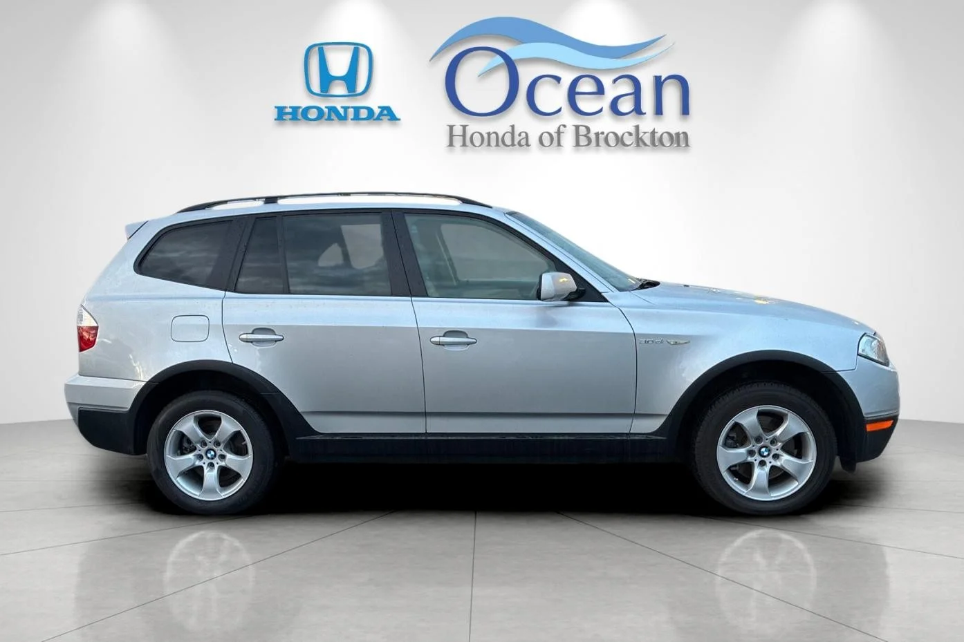 Used 2008 BMW X3 3.0si with VIN WBXPC93488WJ17541 for sale in Brockton, MA