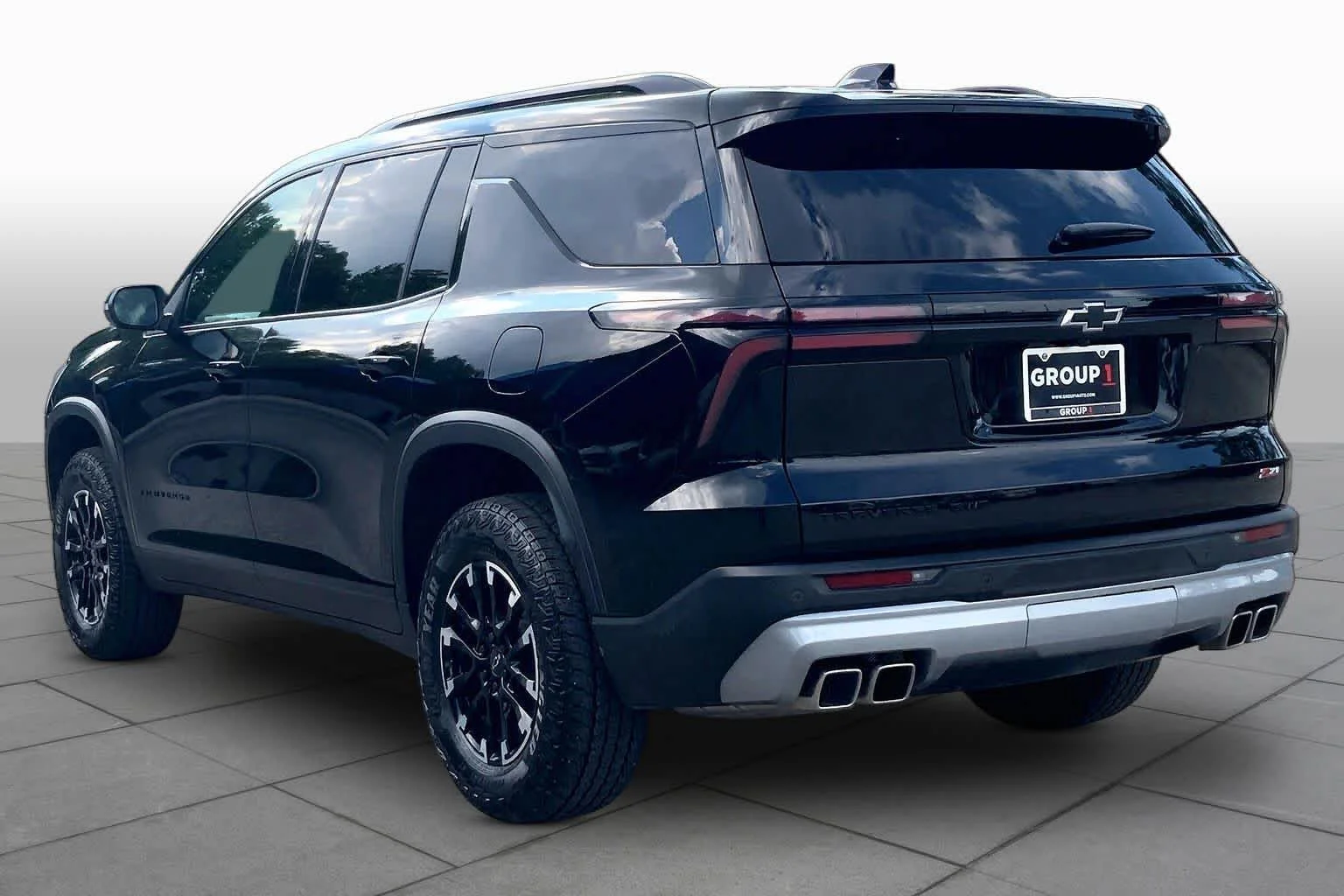 Used 2025 Mosaic Black Metallic Chevrolet AWD Z71 image 12