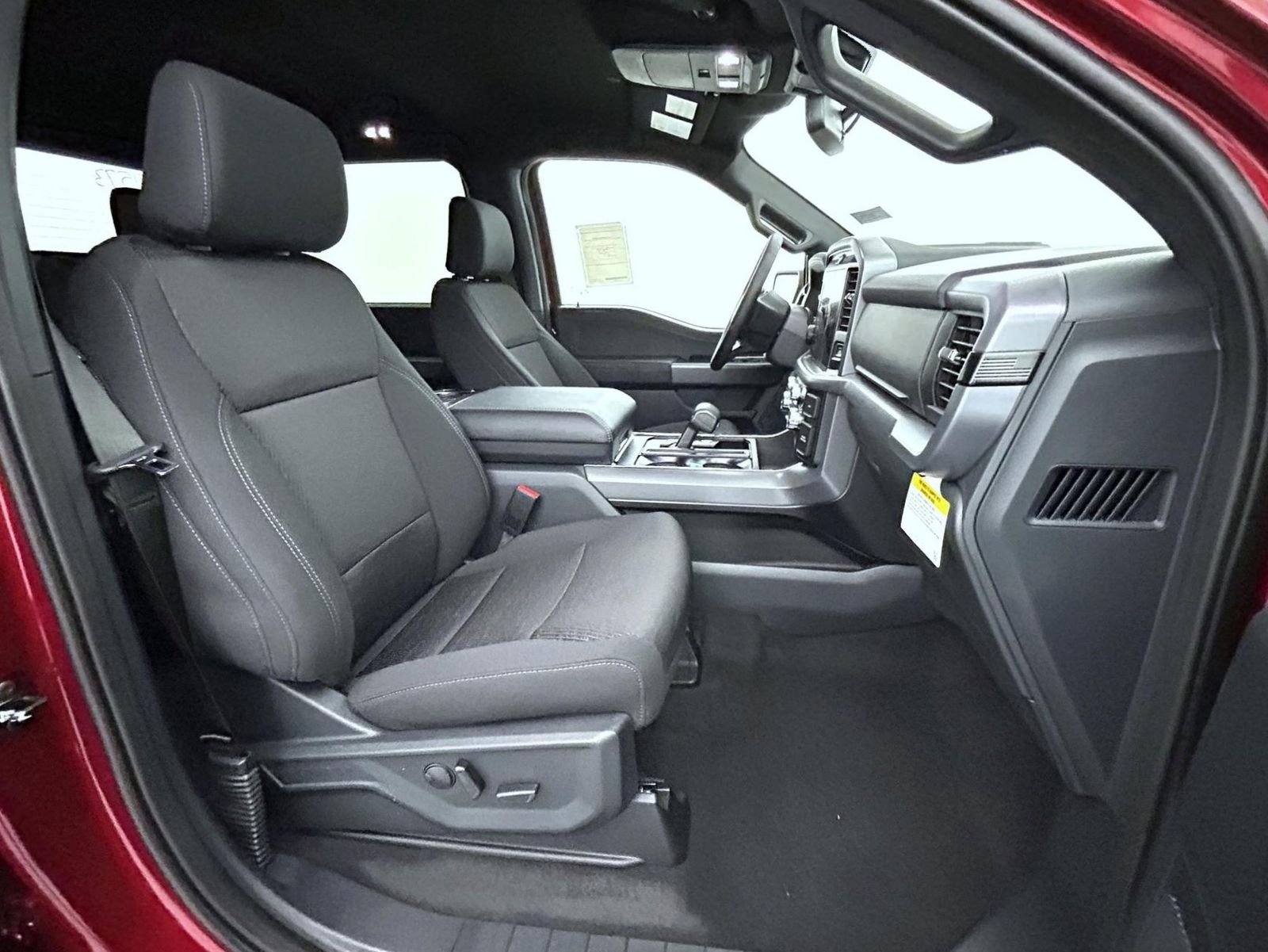 New 2026 Ruby Red Metallic Tinted Clearcoat Ford XLT image 15