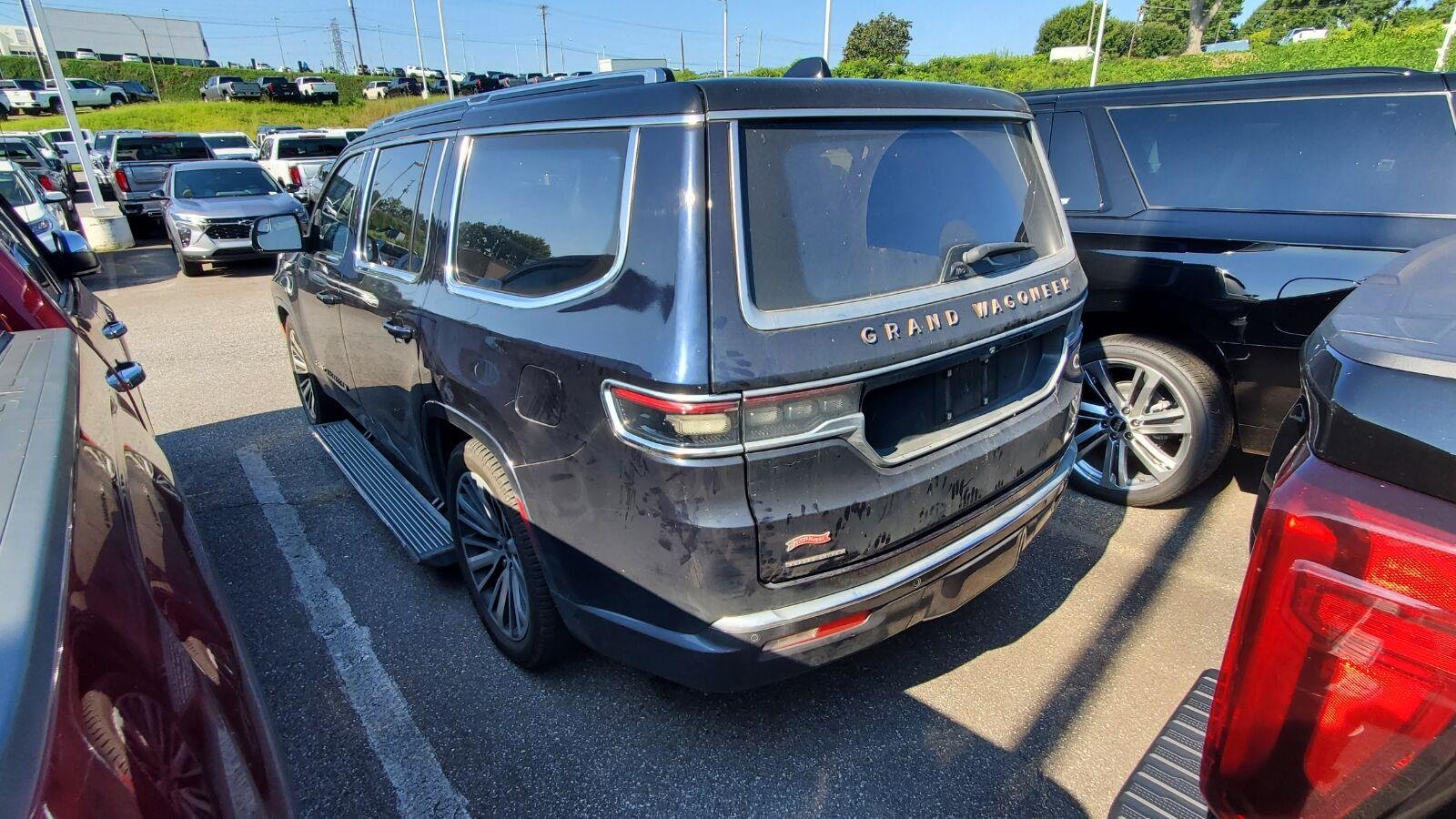Used 2022 Midnight Sky Jeep Series III image 9