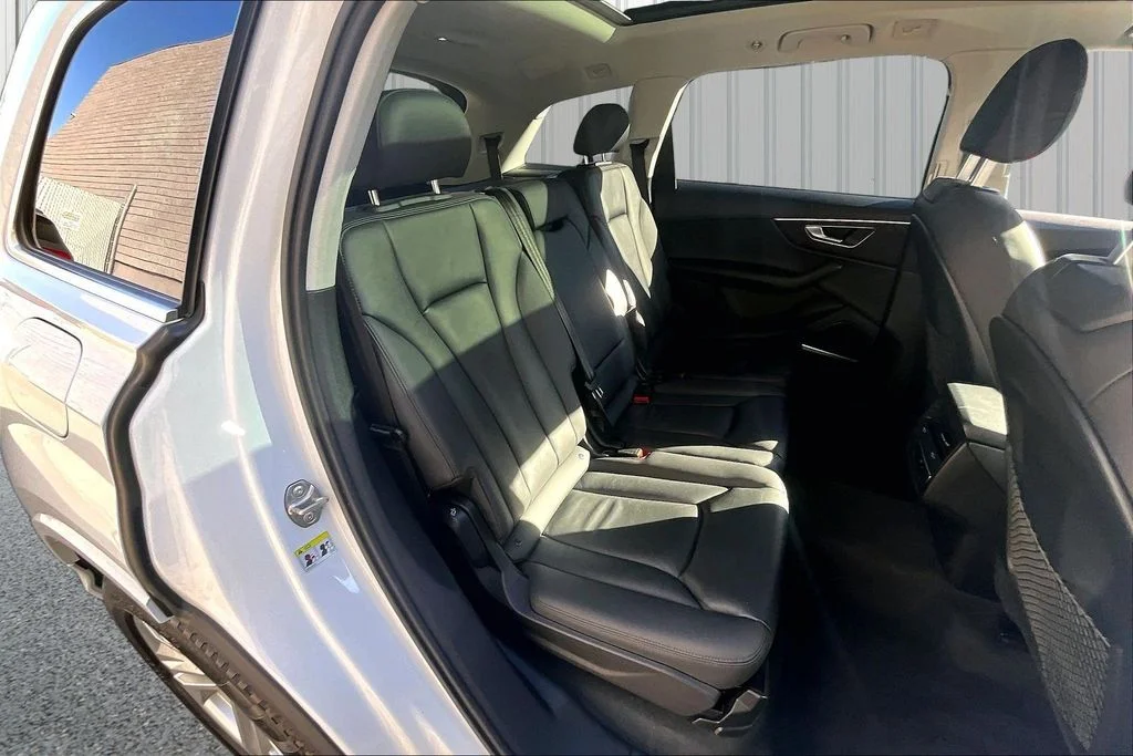 Used 2022  Audi 55 Premium Plus image 24