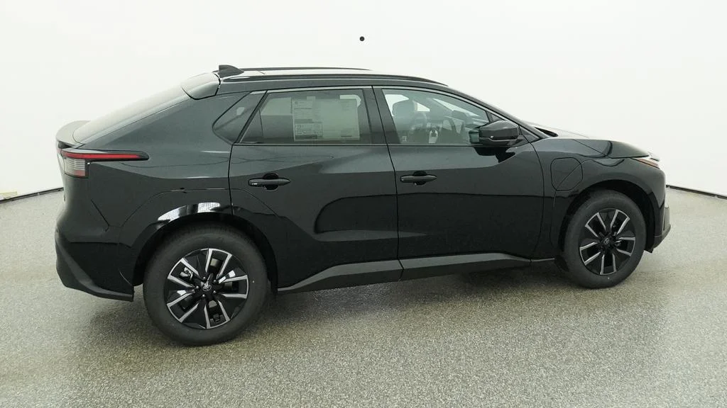 New 2026 Midnight Black Metallic Toyota XLE image 59
