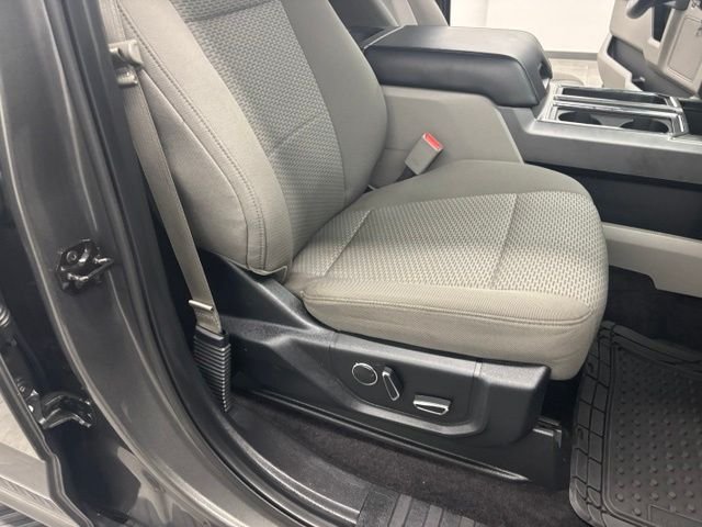 Used 2017 Gray Ford XLT image 39