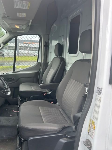 Used 2020 White Ford Base image 3