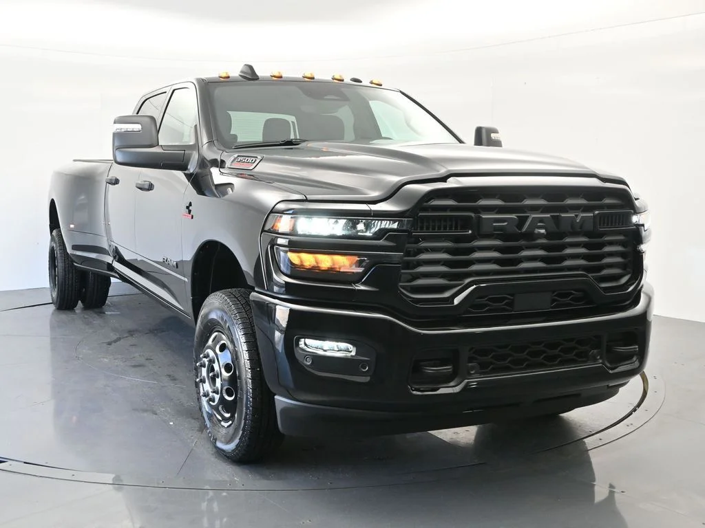 New 2026 Diamond Black Crystal Pearlcoat RAM Big Horn image 4