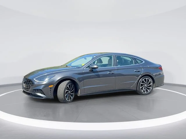 Used 2021 Gray Hyundai Limited image 1
