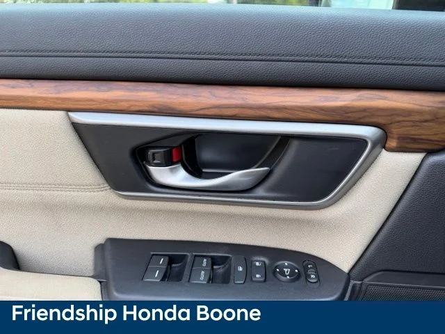 Used 2019 White Honda EX image 23