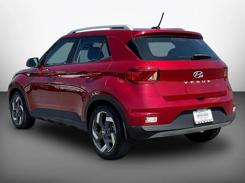 Certified Used 2023 Red Hyundai SEL image 4