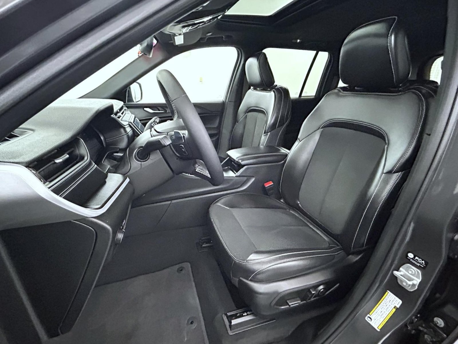 Certified Used 2024 Gray Jeep Altitude X image 10