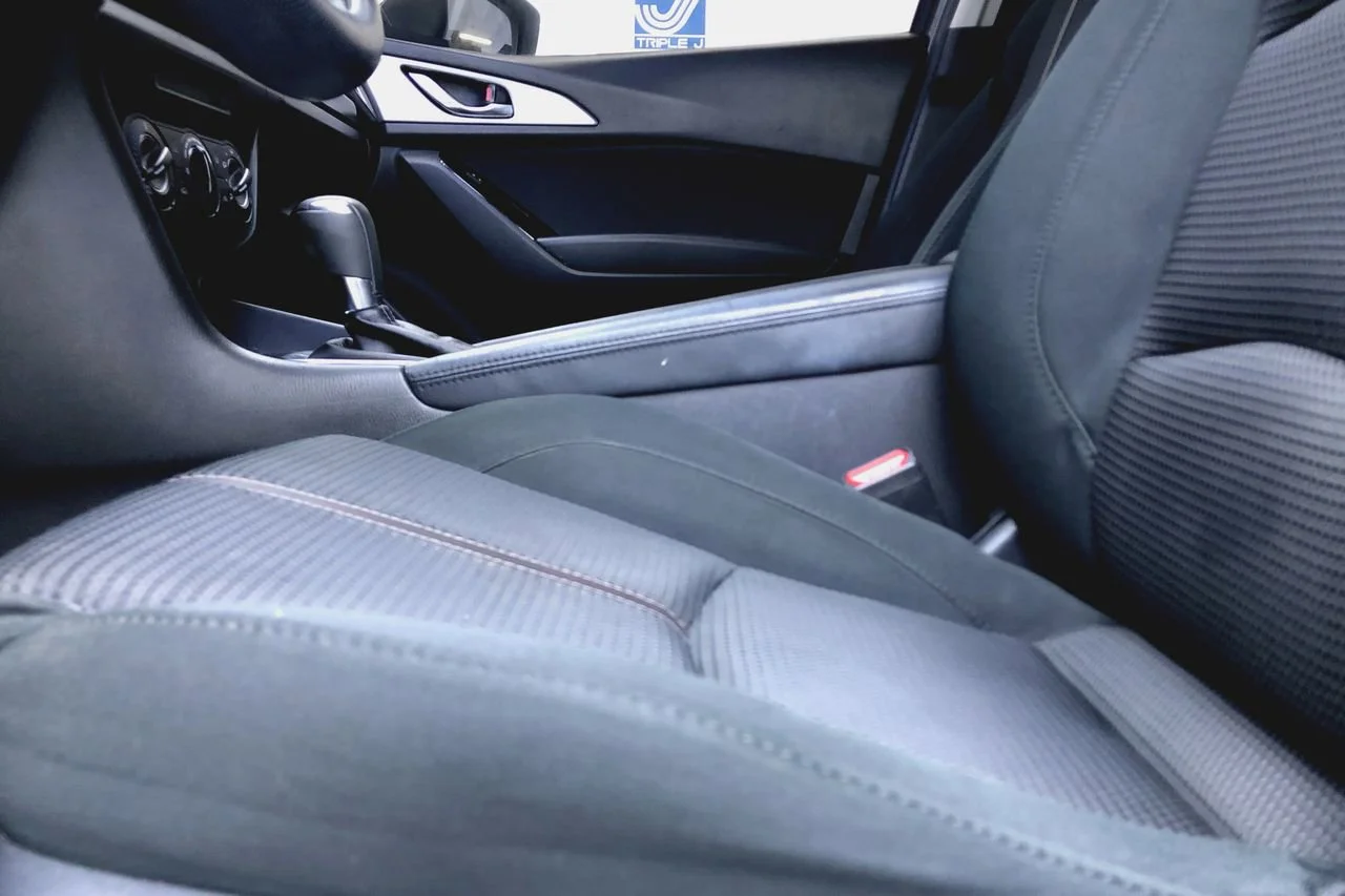 Used 2018 Machine Gray Mazda Sport image 19