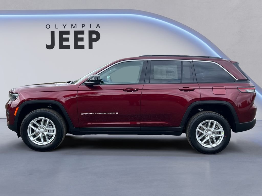 New 2026 Velvet Red Pearl-Coat Exterior Paint Jeep Laredo X image 2