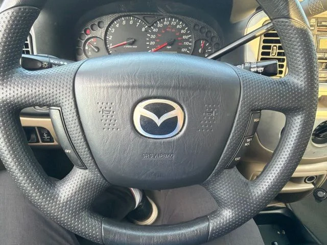 Used 2003 Red Mazda LX image 13