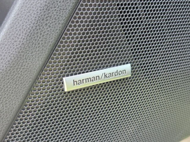 New 2026 CITRON YELLOW PEARL Subaru Limited Hybrid image 22