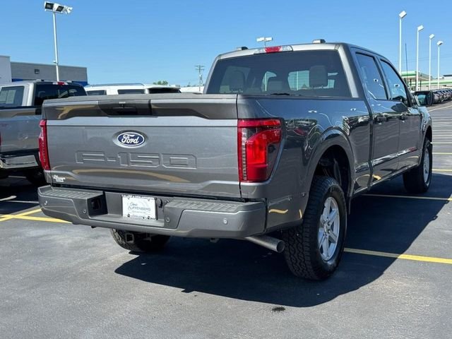 New 2026 Carbonized Gray Metallic Ford XLT image 3