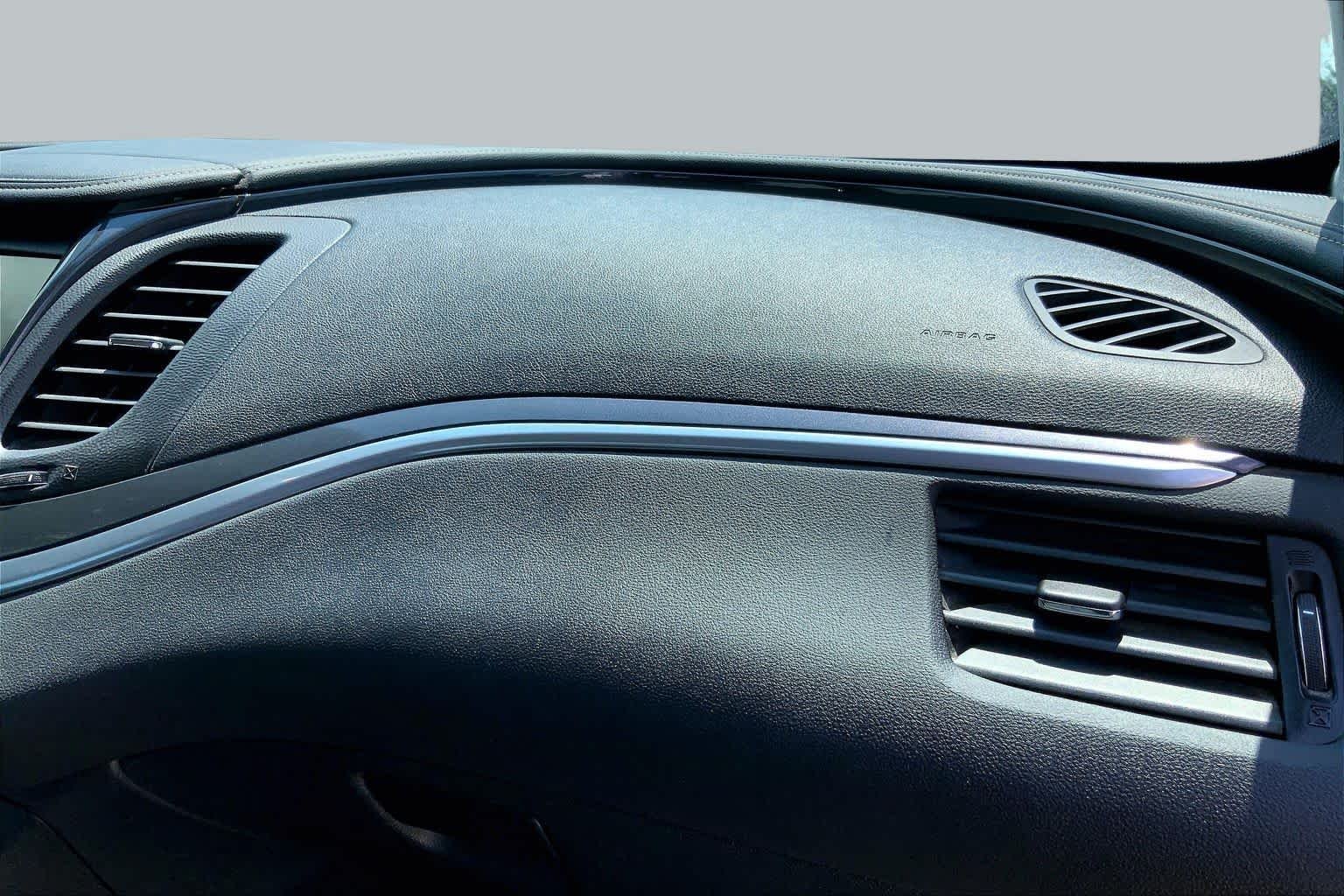 Used 2020 Silver Ice Metallic Chevrolet LT image 19
