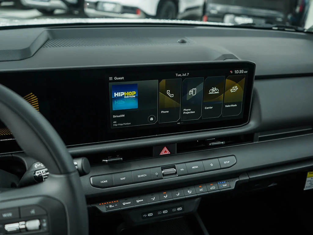 New 2027 Snow White Pearl / Black Roof Kia X-Line S AWD image 23