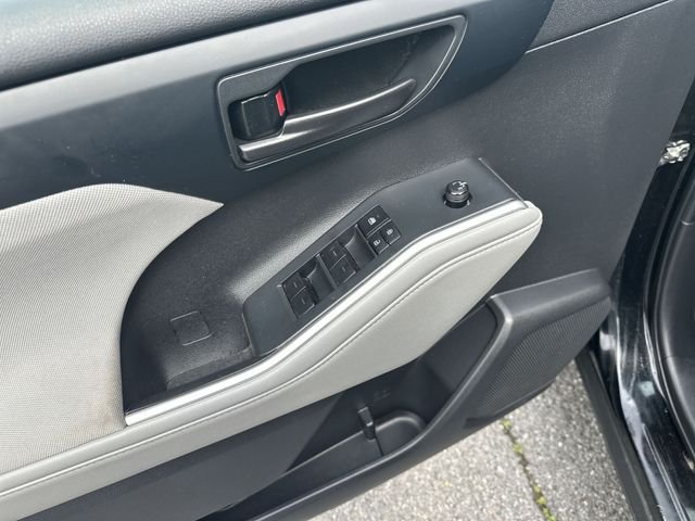 Used 2022 Black Toyota LE image 17