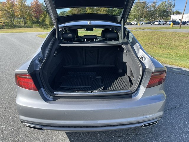 Used 2018 Silver Audi Premium Plus image 9